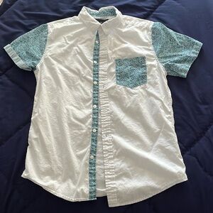 Forever 21 men’s shirt